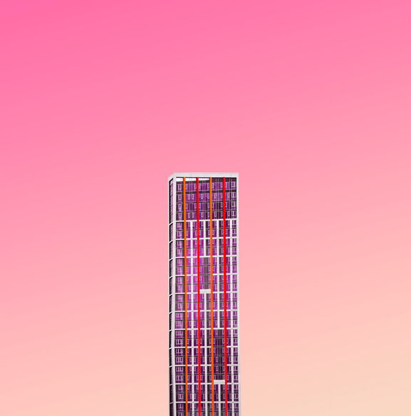 Moderne Architektur vor pinkem Himmel